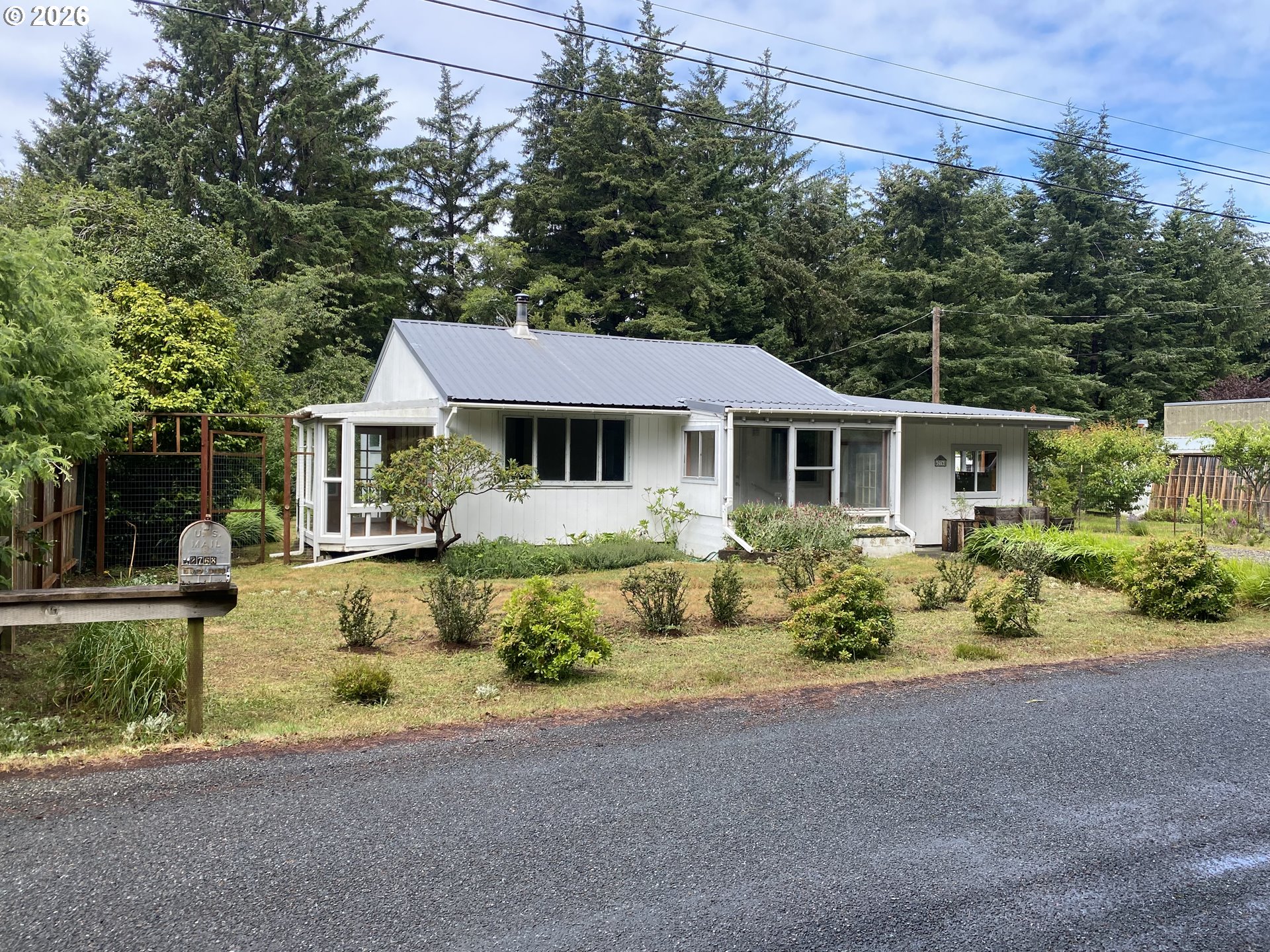 42768 MYRTLE LN, PortOrford, OR 97465