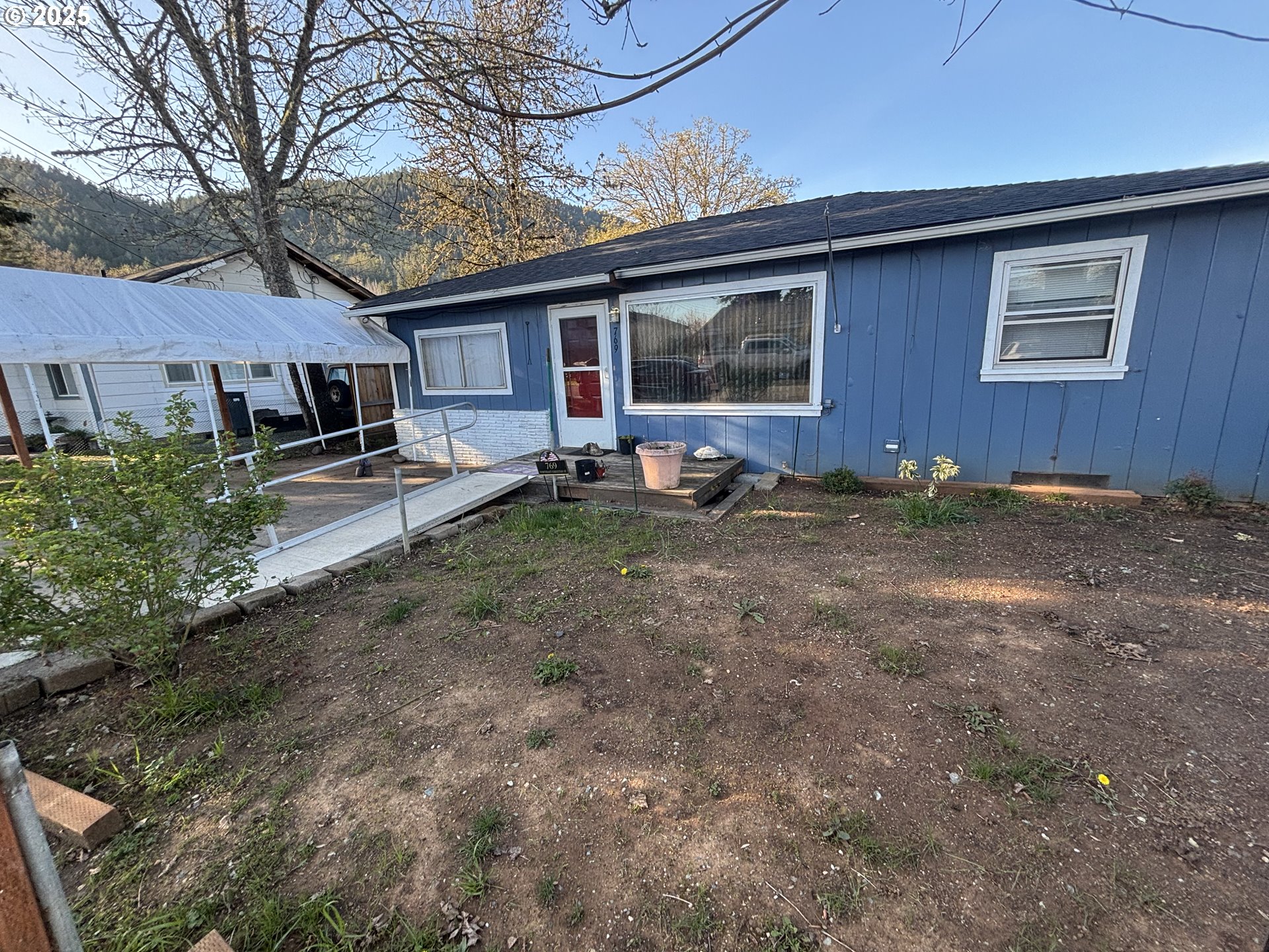 769 CHRISTIAN ST, MyrtleCreek, OR 97457