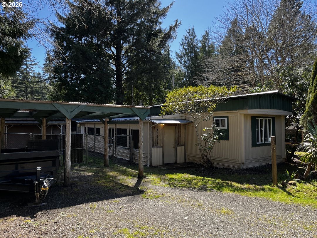 85141 Cedar DR, Florence, OR 97439