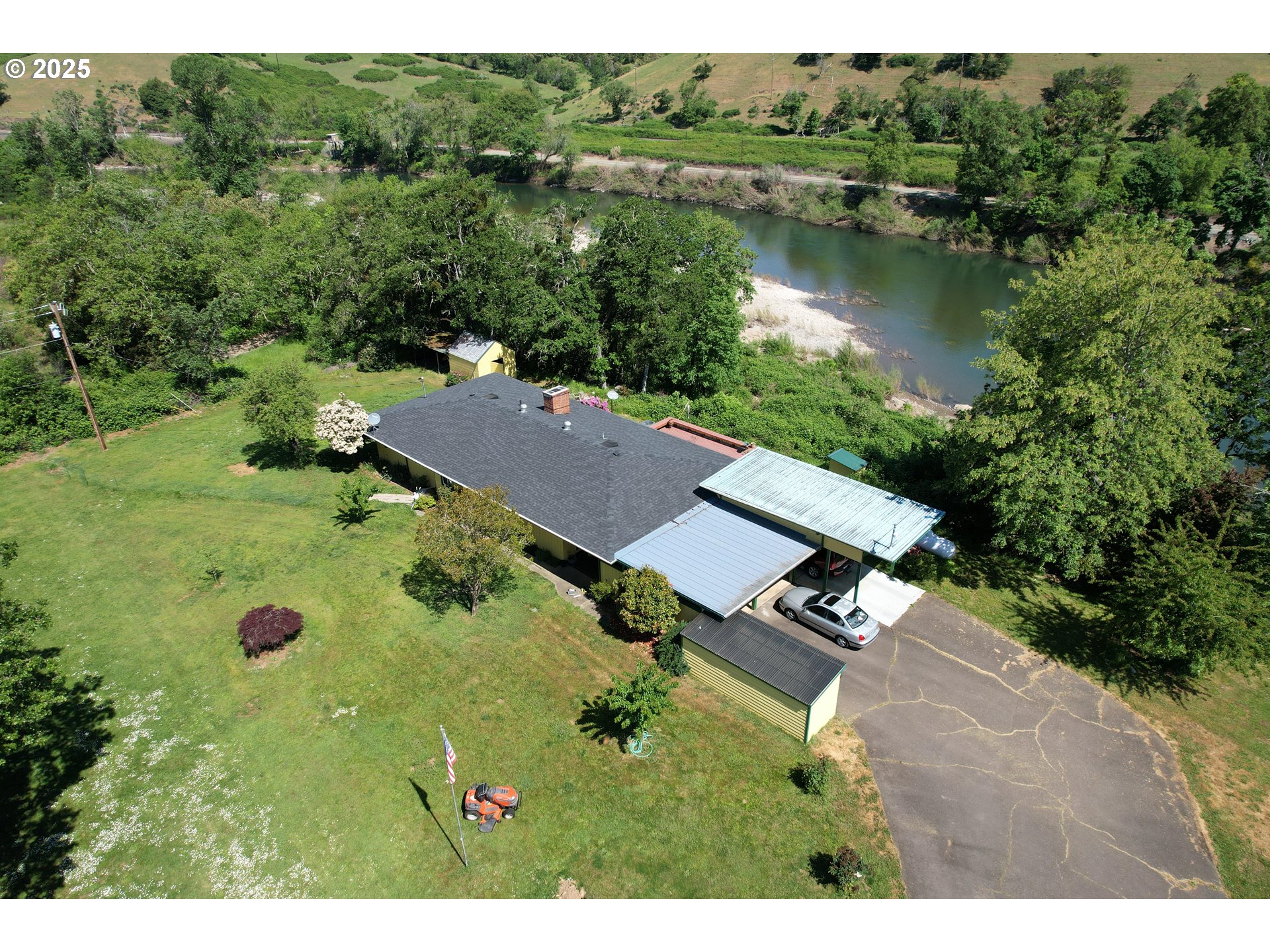 180 RUCKLES DR, MyrtleCreek, OR 97457
