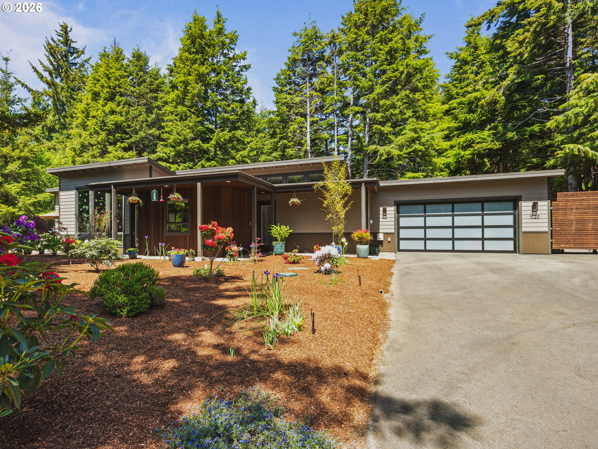 1020 TERRACE ST, Waldport, OR 97394