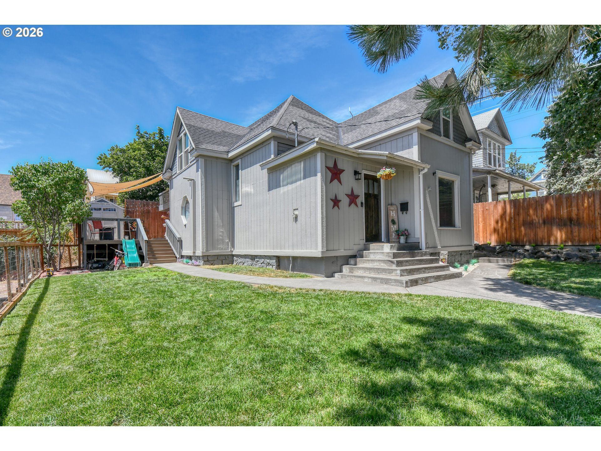 417 4TH ST, Pendleton, OR 97801