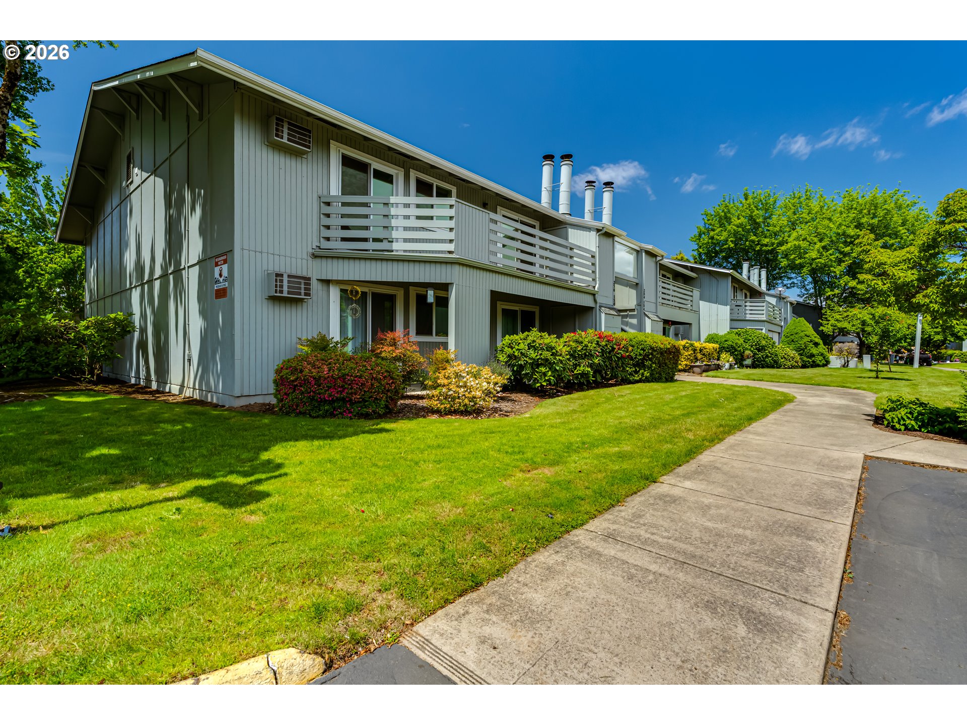 650 HARLOW RD, Springfield, OR 97477