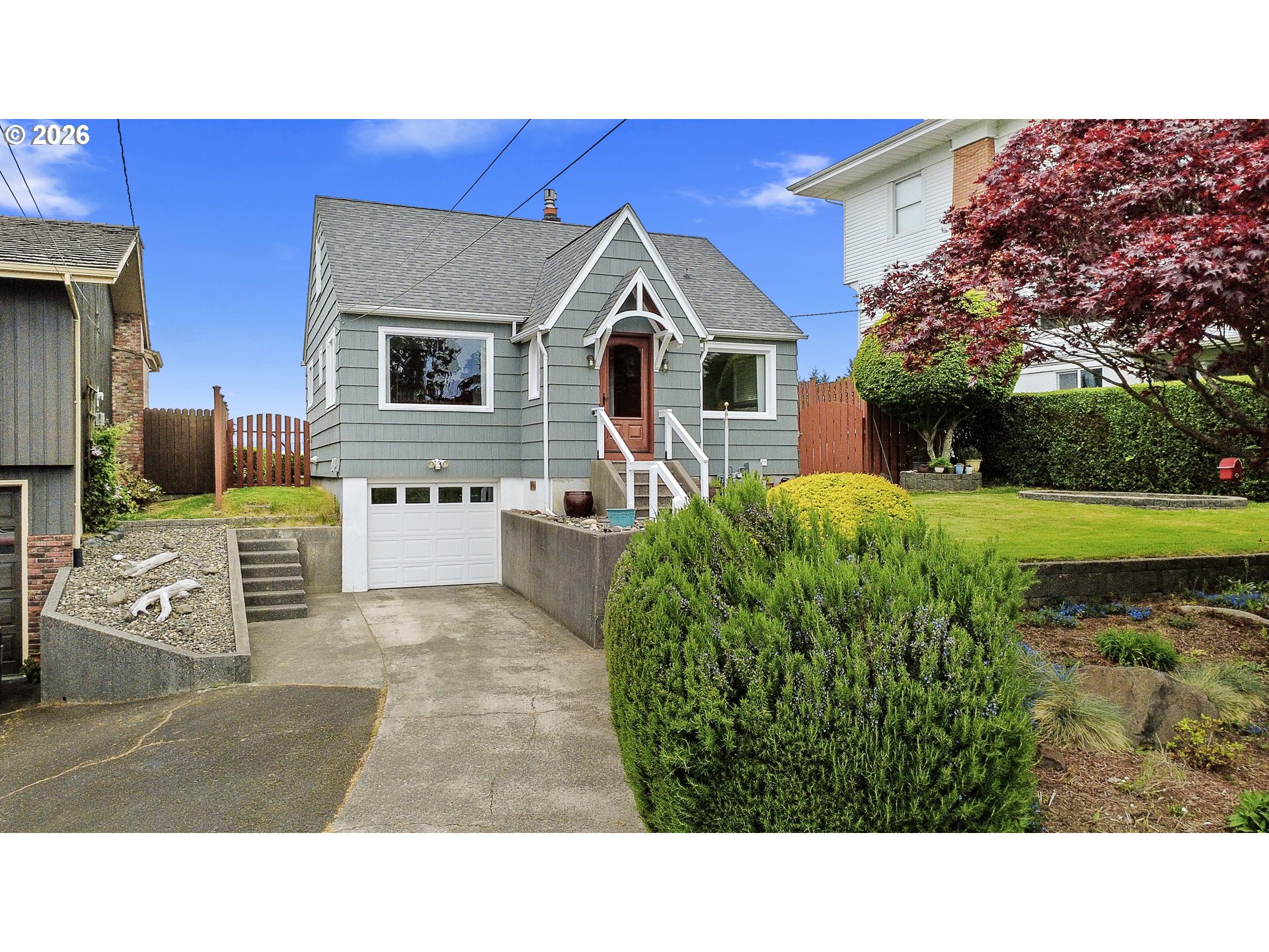 570 LEXINGTON AVE, Astoria, OR 97103