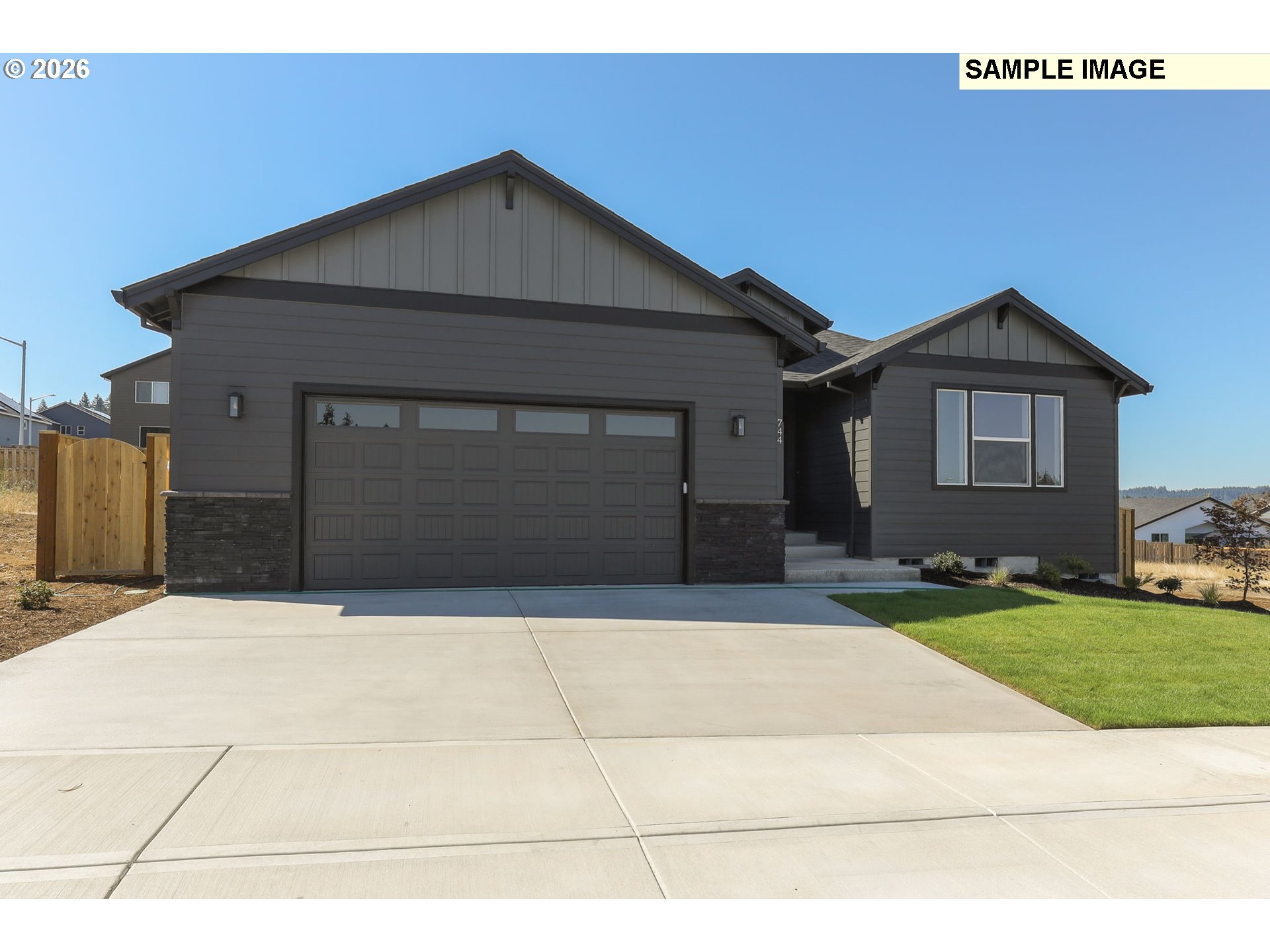 618 TRILLIUM DR, Estacada, OR 97023