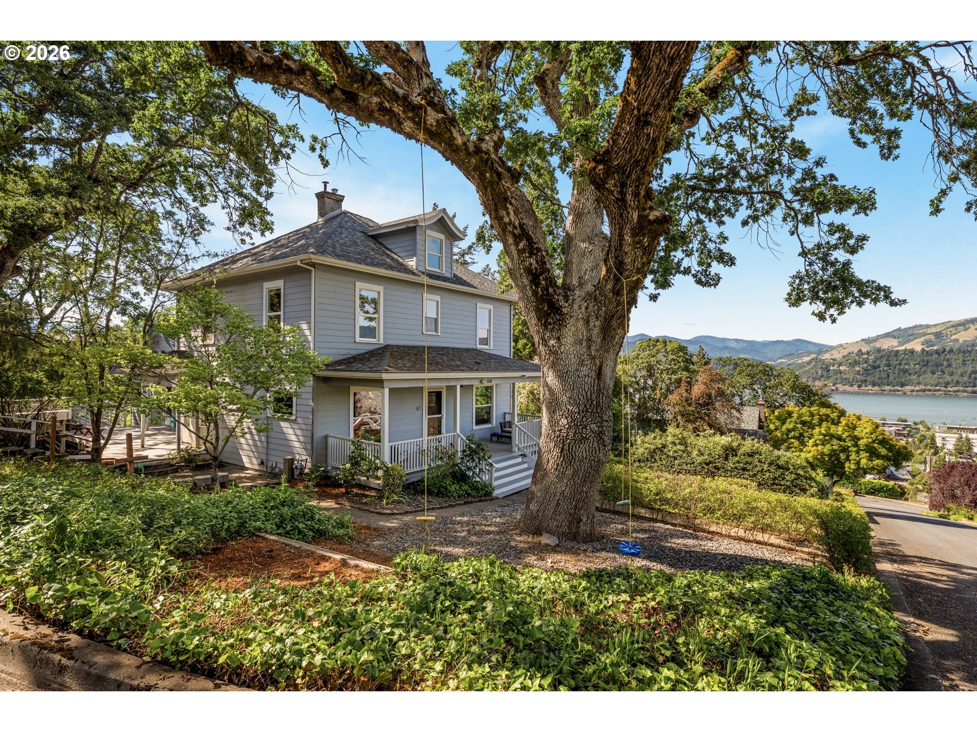 516 7TH ST, HoodRiver, OR 97031
