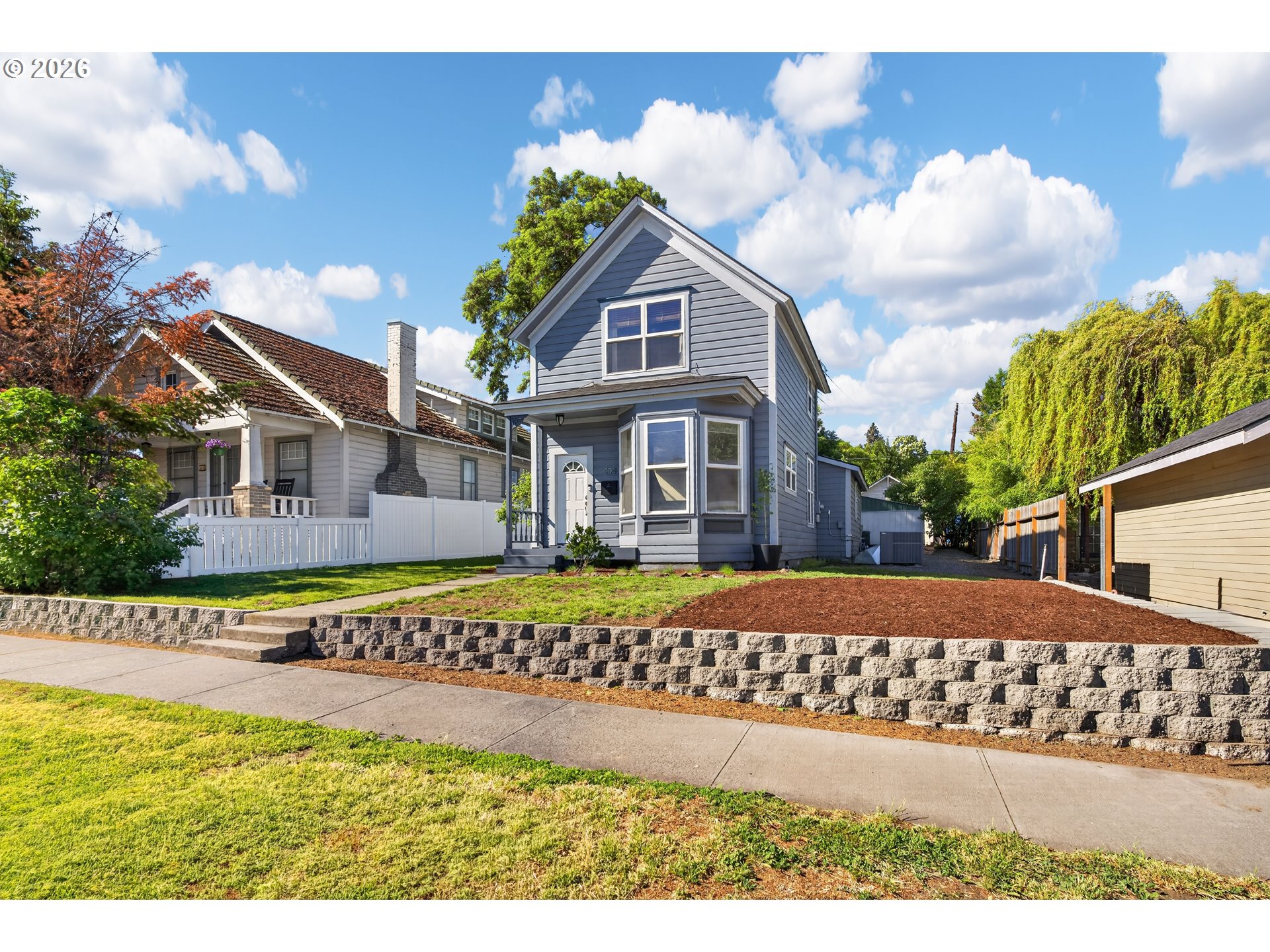 404 9TH ST, TheDalles, OR 97058