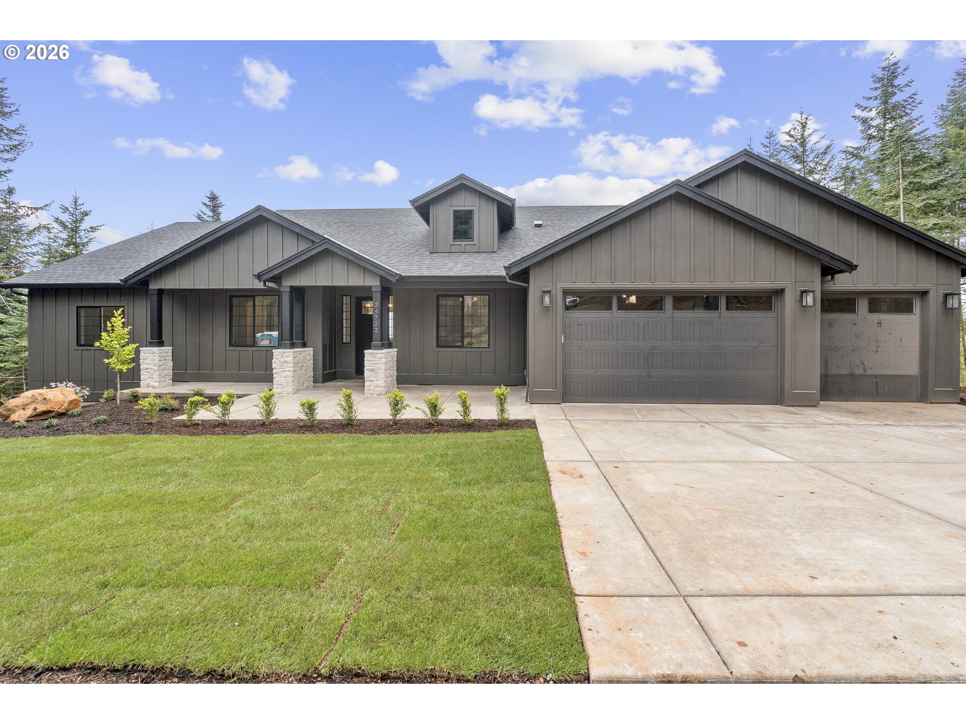 12655 GREENLEAF DR, Newberg, OR 97132