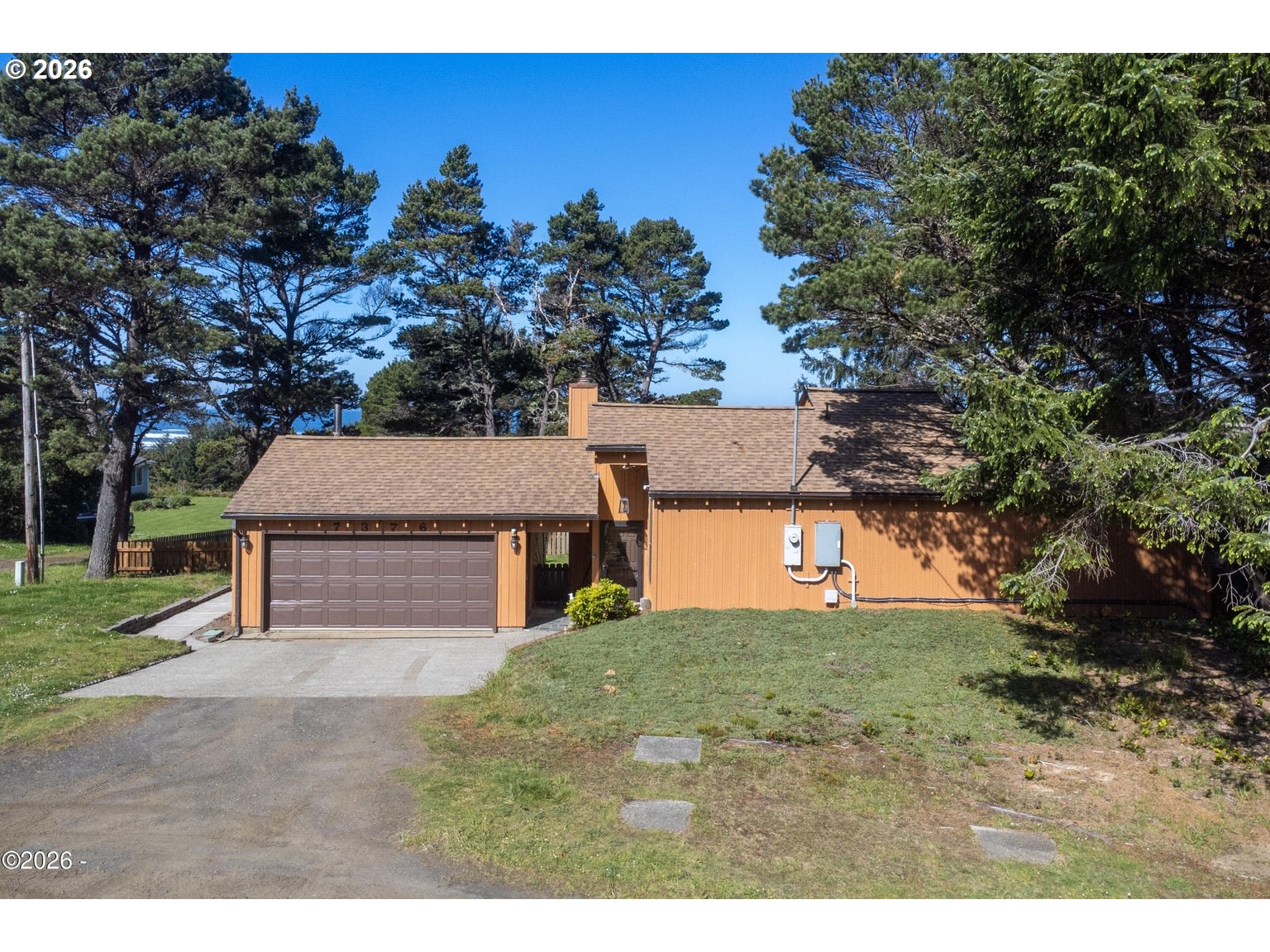 7376 BURL DR, Waldport, OR 97394