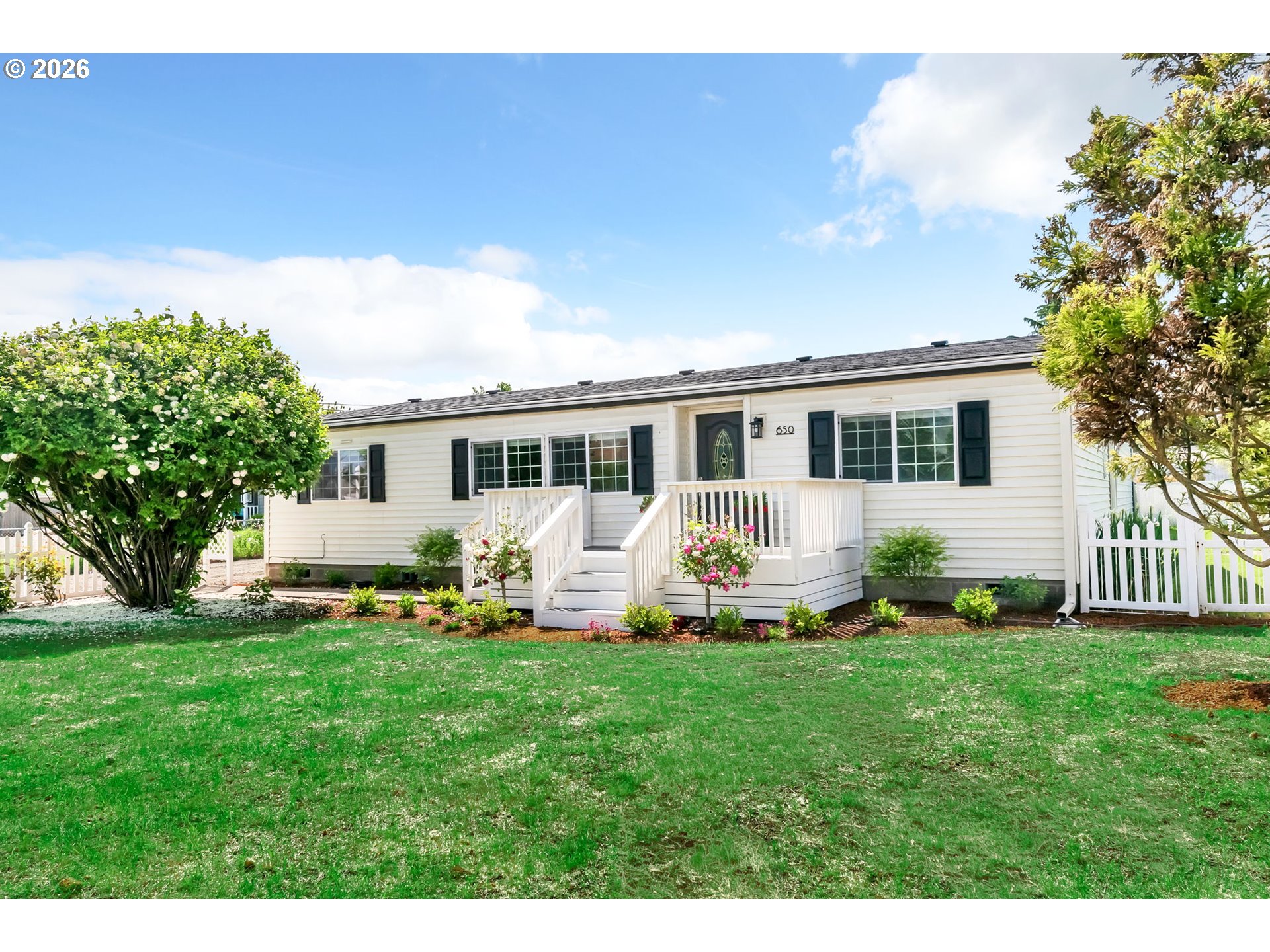 650 TERRITORIAL ST, Harrisburg, OR 97446