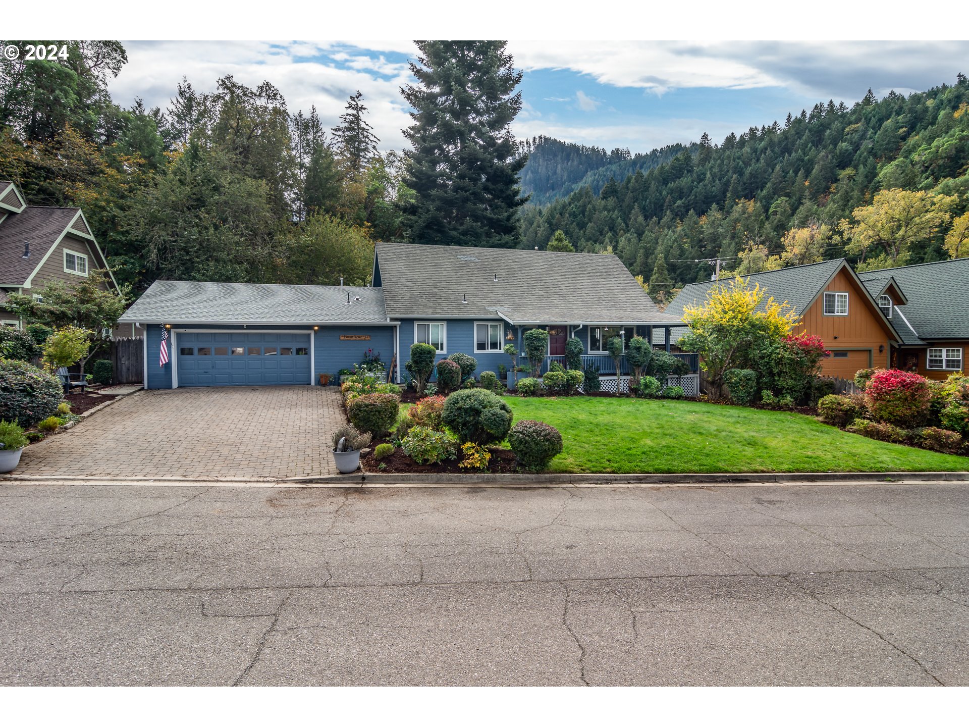 127 DEATON CT, Canyonville, OR 97417