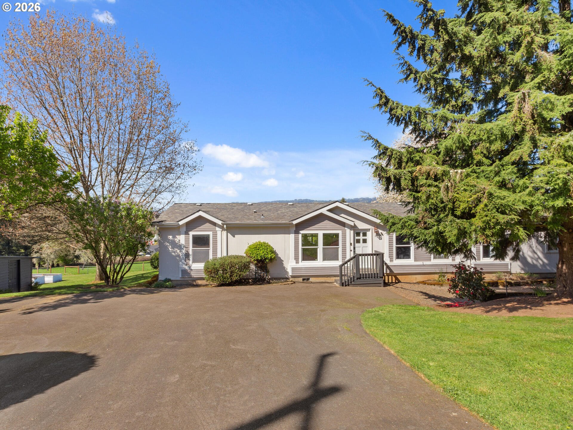 21155 SUNNYCREST RD, Newberg, OR 97132