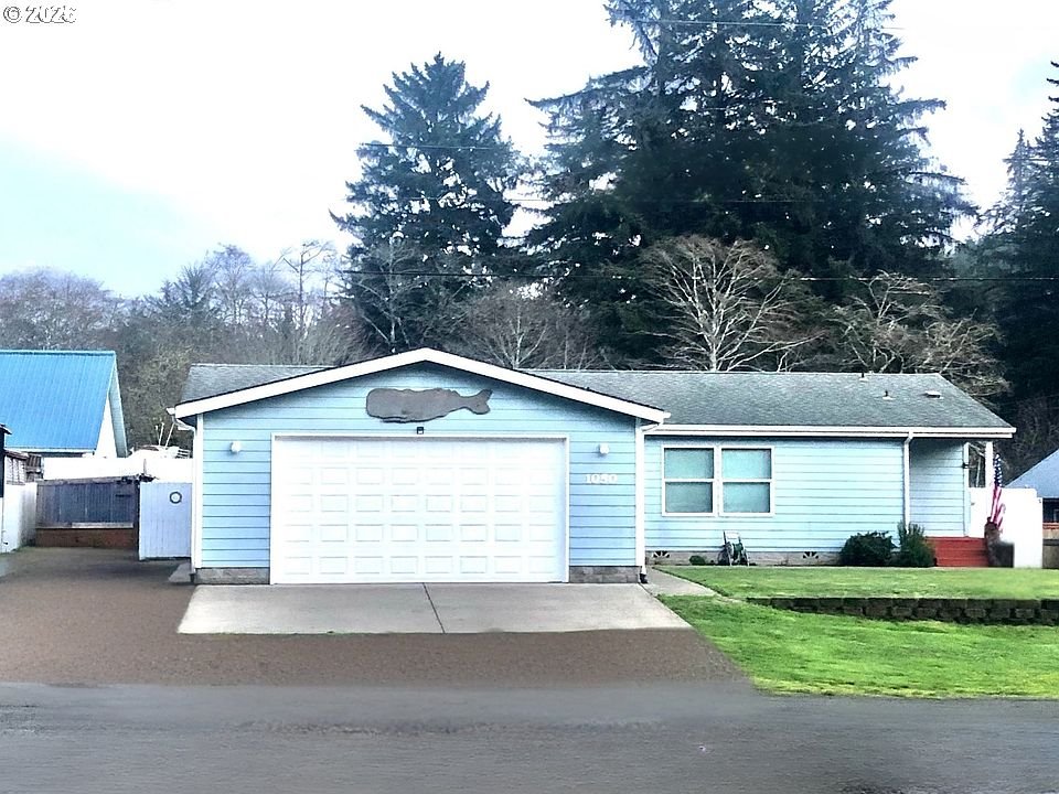 1050 BROADWAY AVE, WinchesterBay, OR 97467