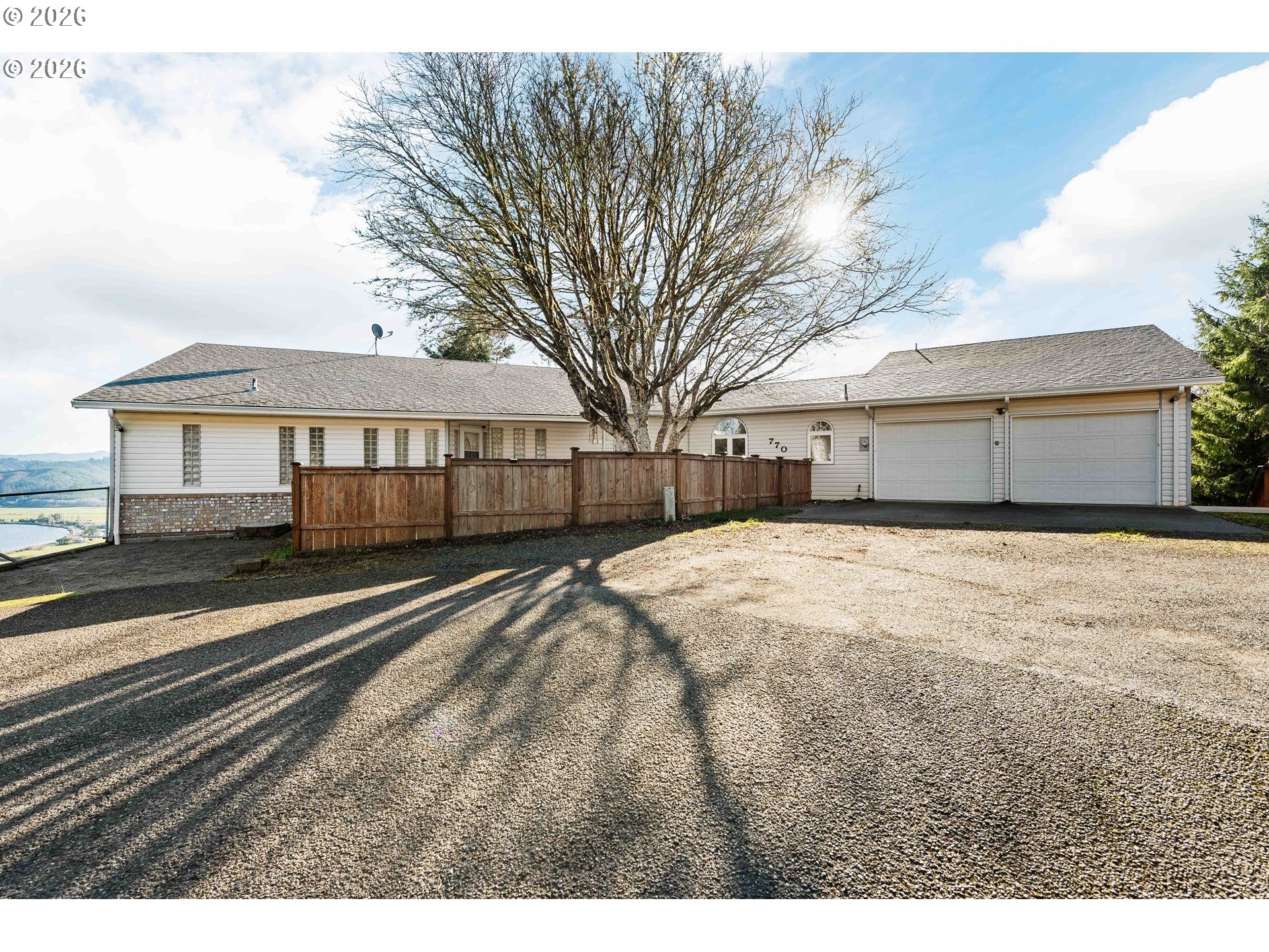 770 18TH AVE, CoosBay, OR 97420