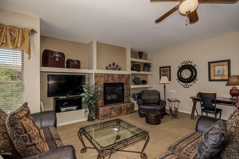 0014-EL LAGO BLVD, UNIT 2046 (14)