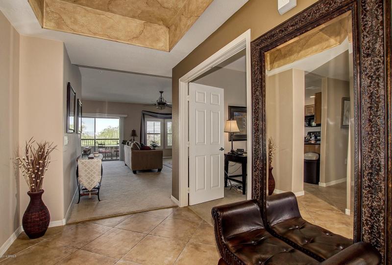 VTC 2064 FORMAL FOYER