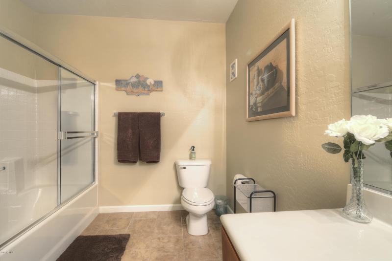 16307 E Arrow Dr Unit 106 (20)