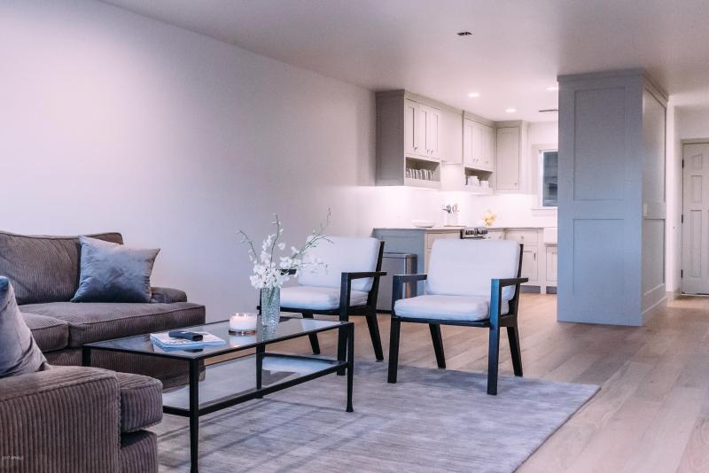 4B3BBF8E-89DC-47F0-BEED-BEA954A13BFC