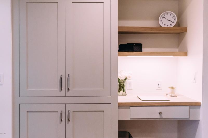 D76E5233-A013-4F26-813A-524B3F8519CB