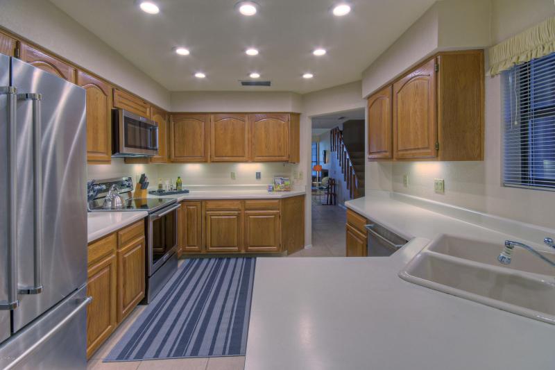 8300 E Via De Ventura 1006-MLS_Size-008-