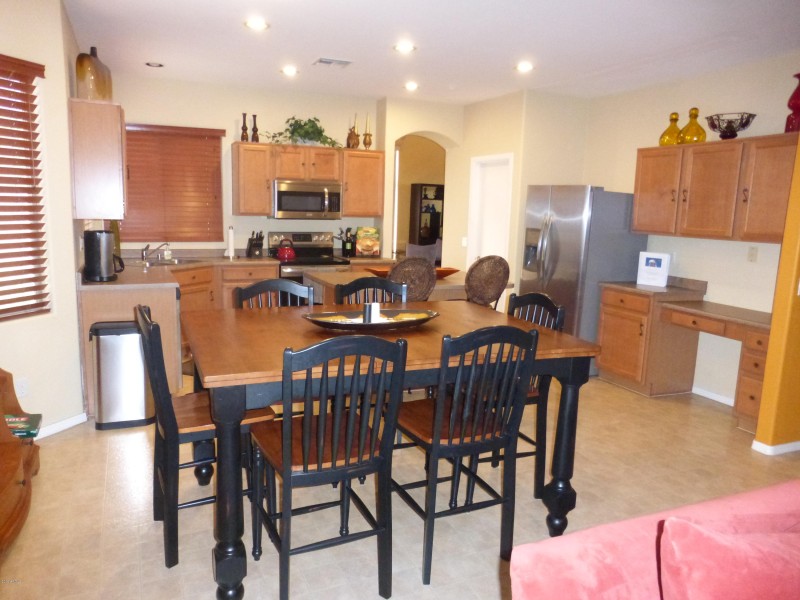 a family room to kitchen