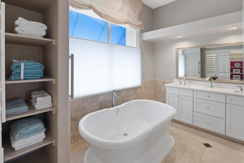 Updated Master Bathroom