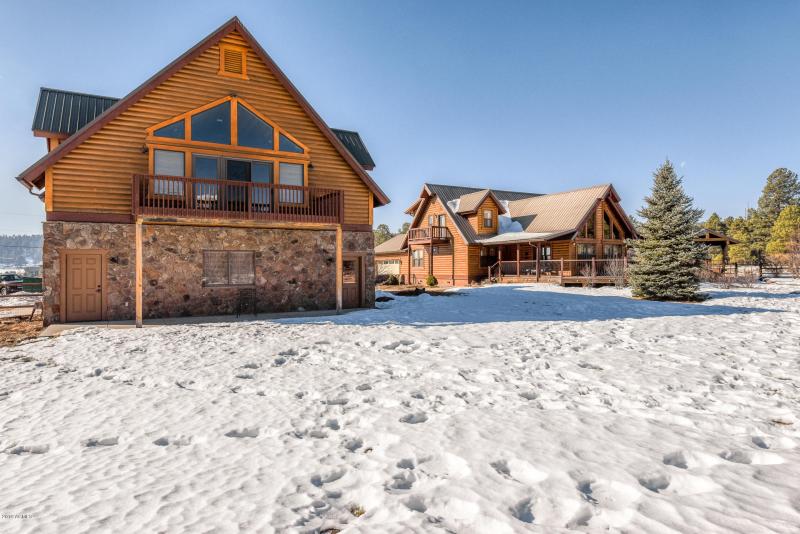 8950 W Antoinette Way-0047