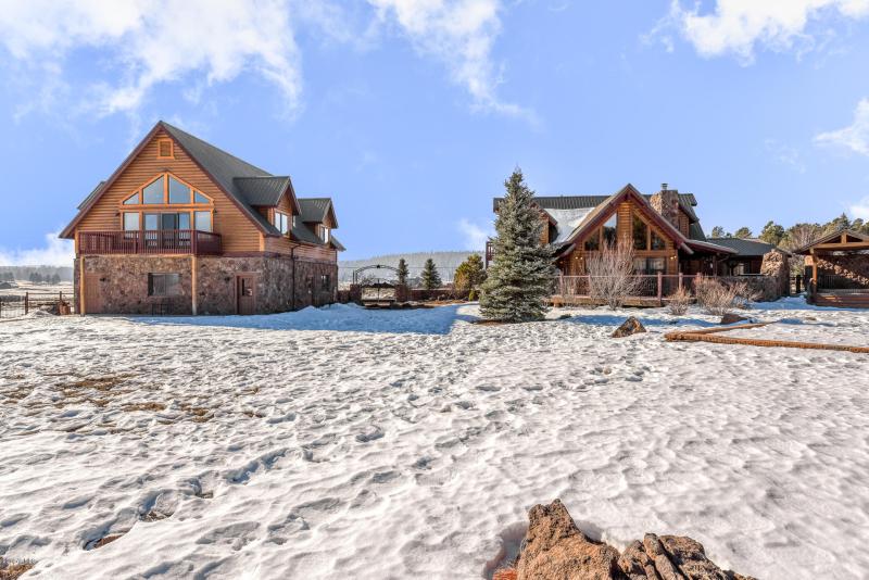 8950 W Antoinette Way-0048