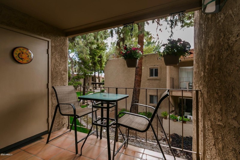 CBB5D357-AD7F-4182-8800-BAE82E983228