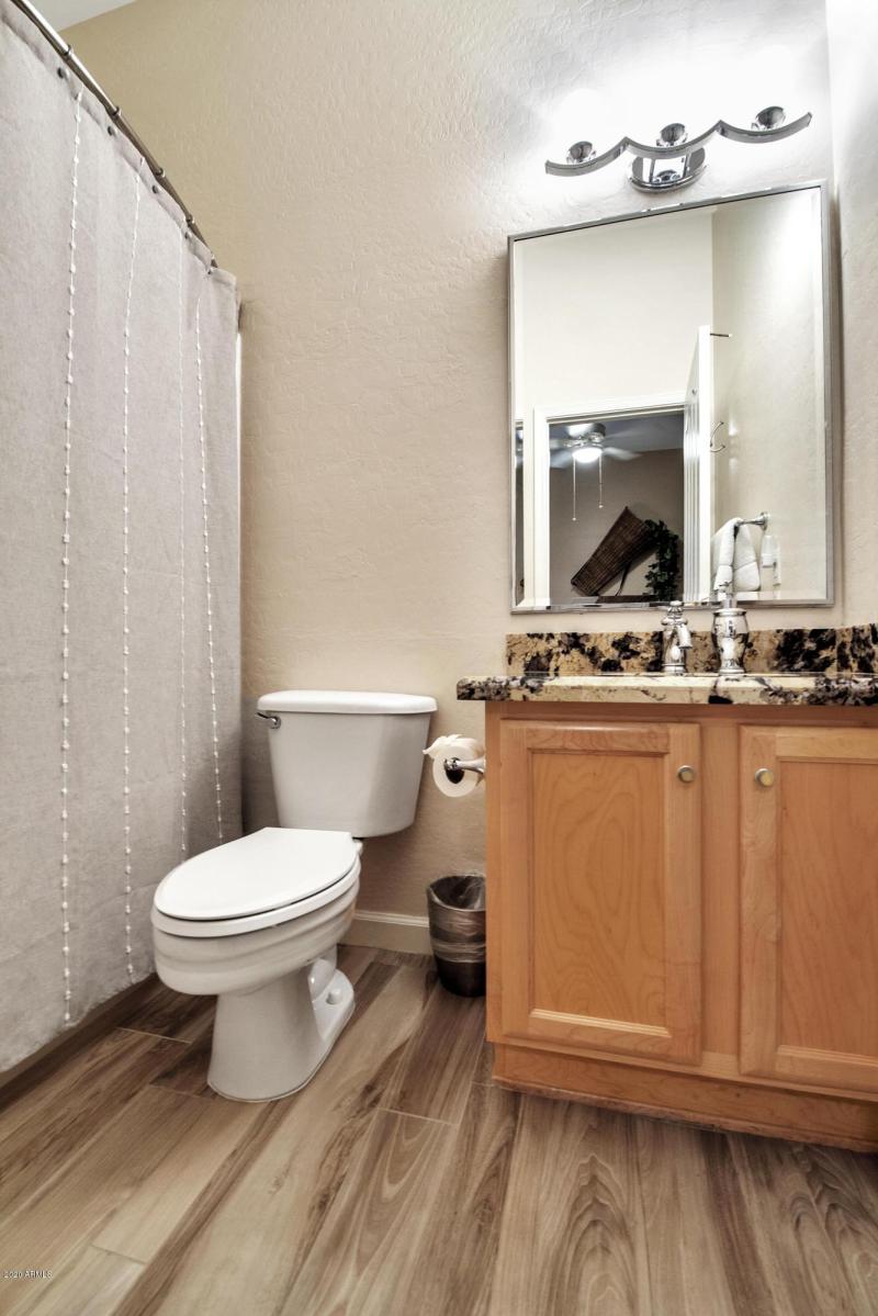 2ND BATHROOM /W SHOWER/TUB