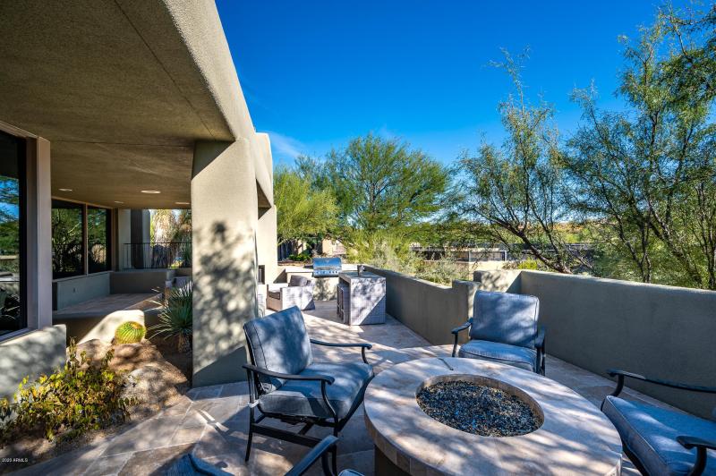 10071EGraythornDr-31