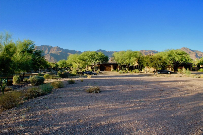 Lot 1