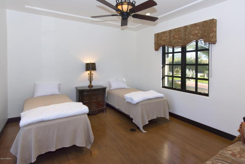 GUEST CASITA 2ND BDRM ALSO HAS DAY BED