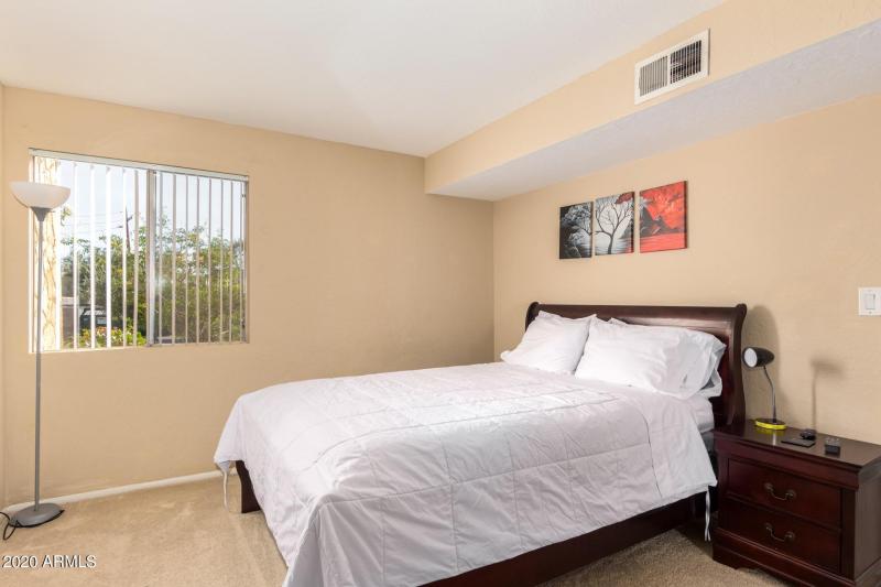 Bedroom with Queen Bed