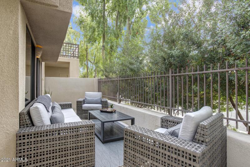 Outdoor Living Room 2