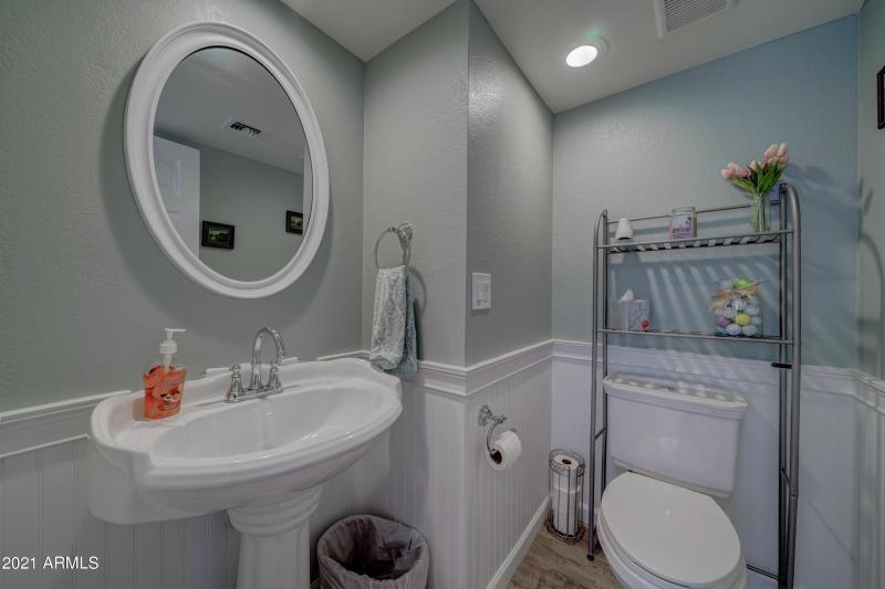 HALF BATH ON MAIN FLOOR