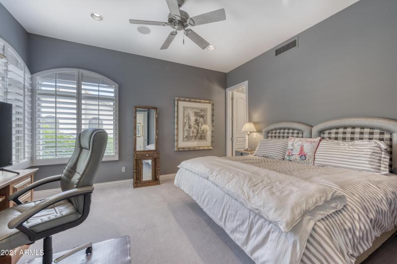 Bedroom 4 Ensuite (2)