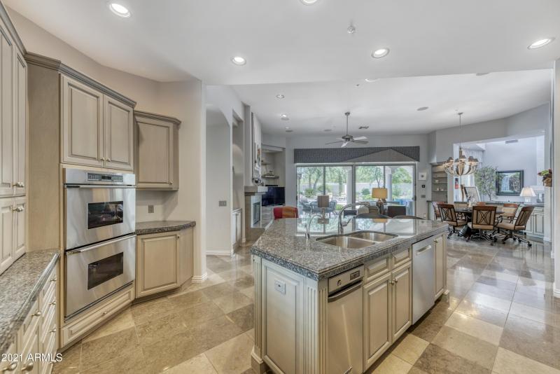 Kitchen ~ Casual Dining