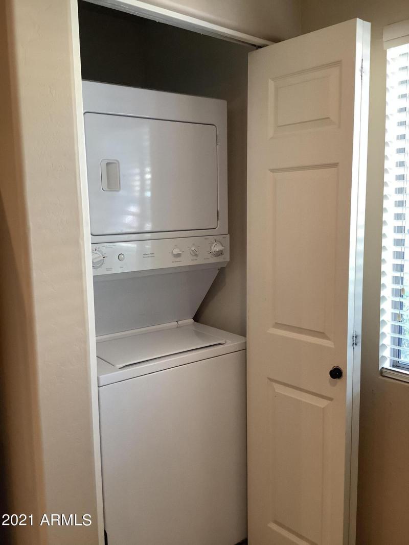 Stackable washer dryer