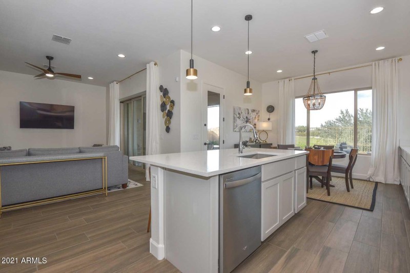 Kitchen-Breakfast Room