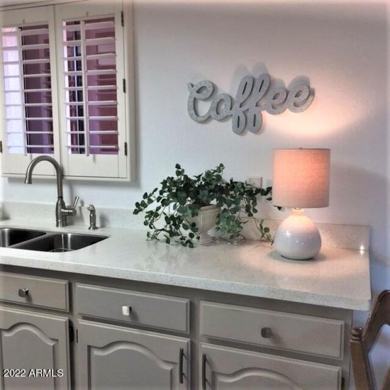 12 125 SOFT MUTED KITCHEN COLORS