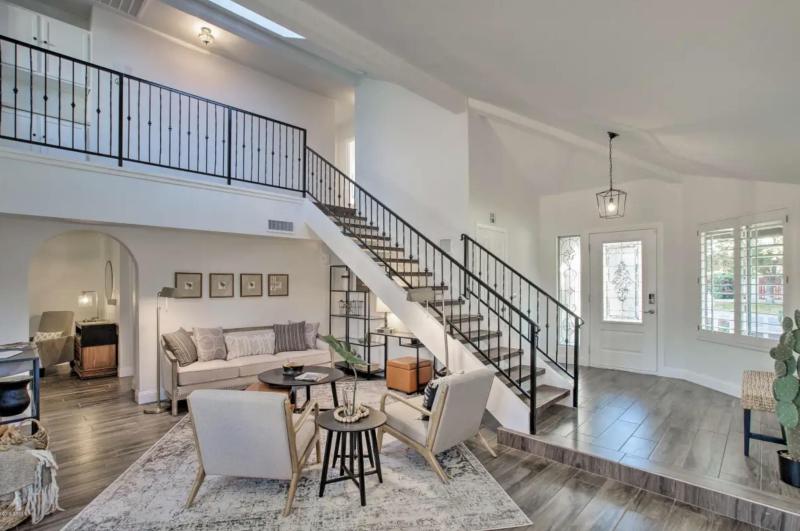 Screen Shot 2019-04-23 at 3.52.28 PM