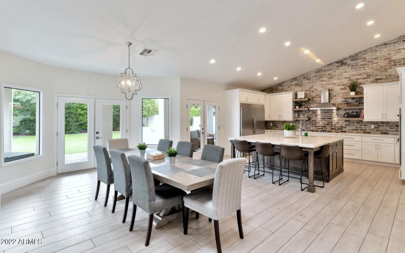 12823 N 78th St-large-008-015-12823 N 78