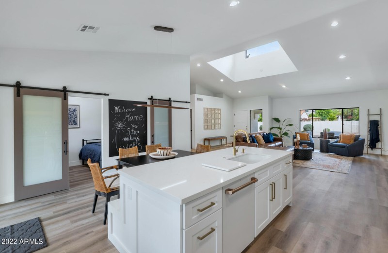 10333 E Caron St-large-014-029-10333 E C