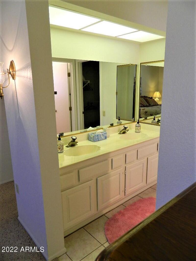 FOXFIRE MASTER BATHROOM