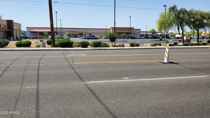 Commerce Across 91st Ave