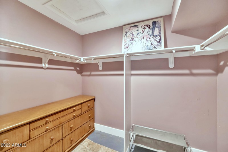 3411 E Valley Vista Ln-large-025-032-341