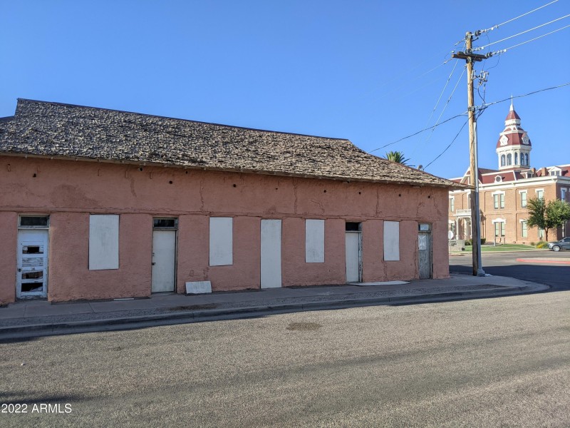 PXL_20220601_005641020