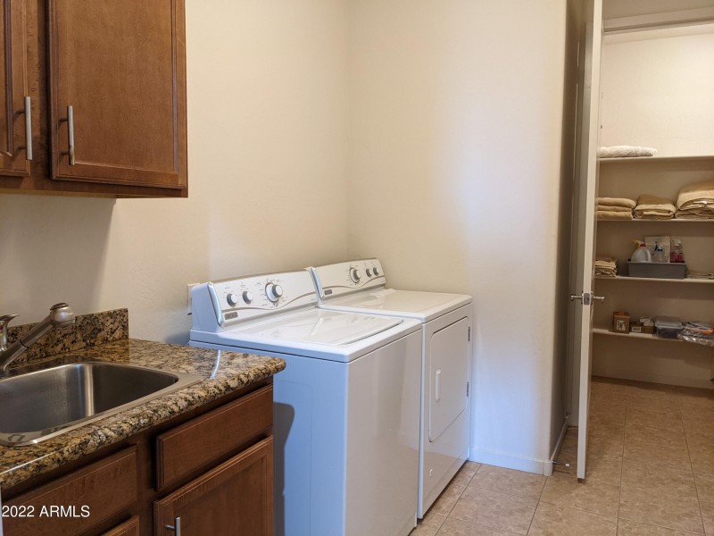 Laundry w/LSink and Storage