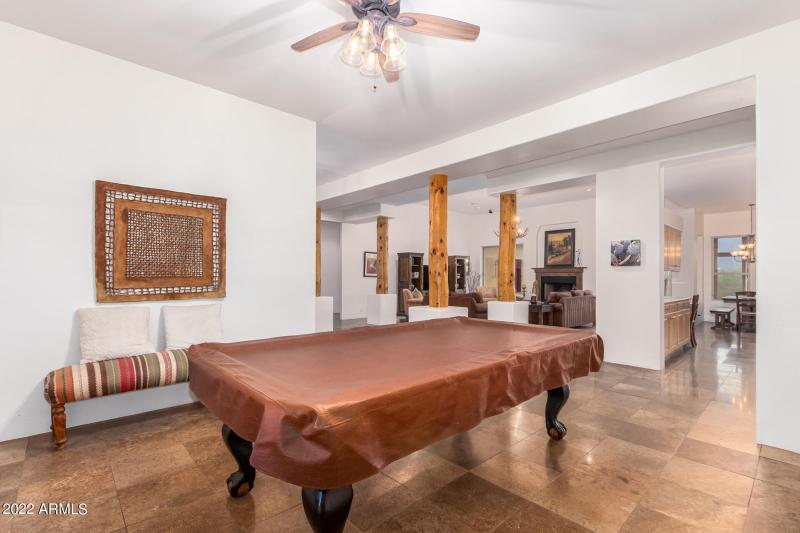 0013-13 - Red Dog 5872